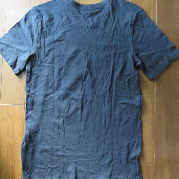 London Nike Just Do It T-Shirt Black Unisex Adult S - Picture 4 of 6